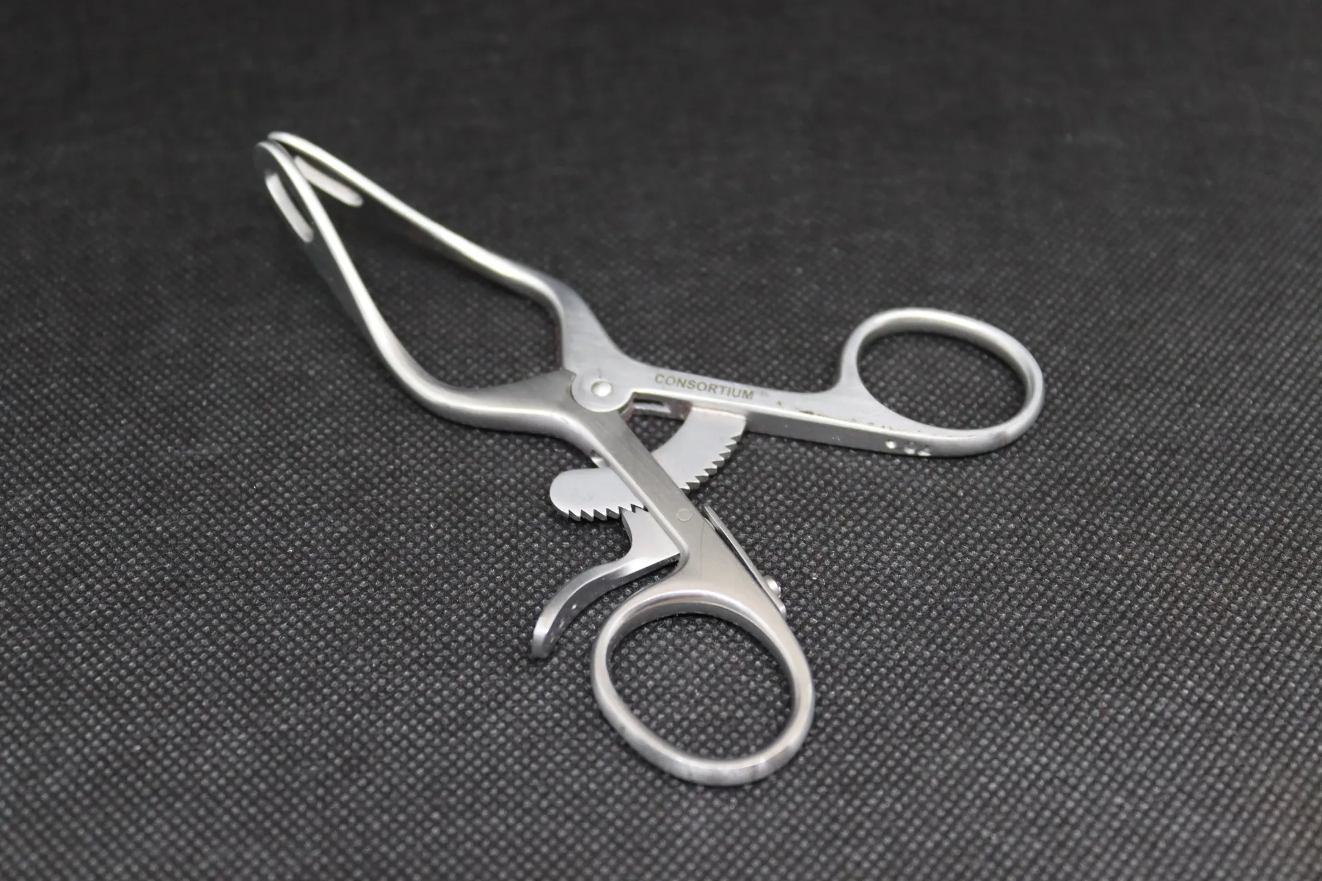 [40E022] Ecarteur inox réglable Weitlaner Erbrich pour les nacs qualité supér.