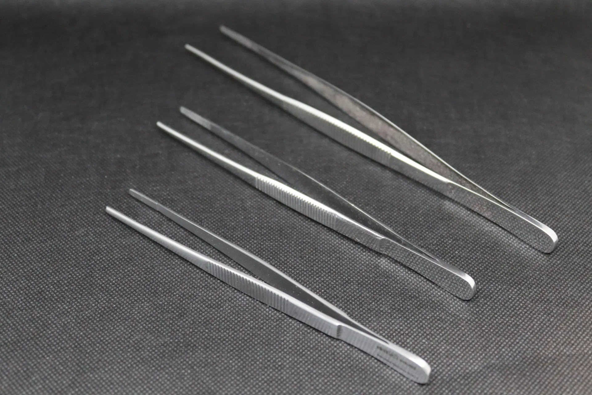 [300244] Pince chirurgicale 13 cm à dissection anatomique inox sans dent