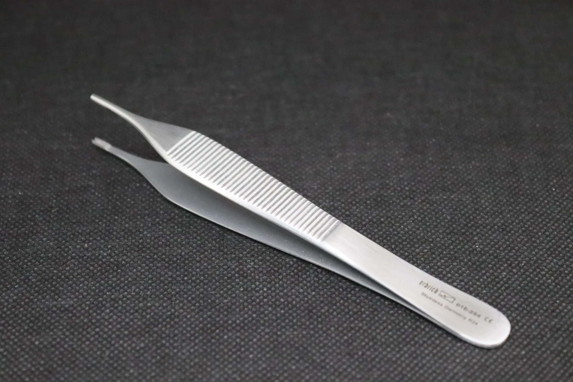 [01E254] Pince chrirugicale ADSON-BROWN Erbrich 12 cm inox qualité supér.