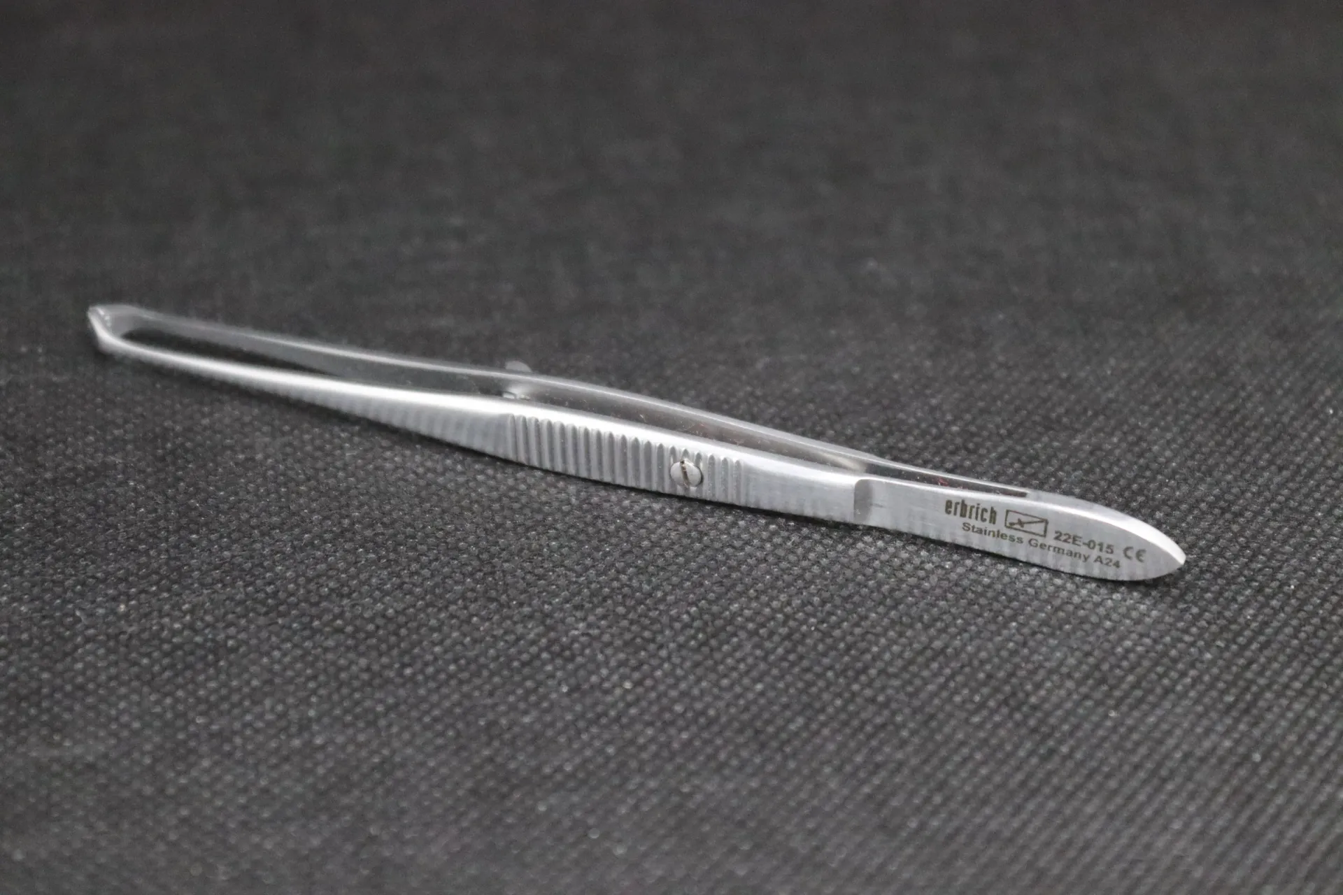 [22E015] Pince chrirugicale De Graeffe 110 mm pour ophtalmologie petits animaux qualité supér. inox