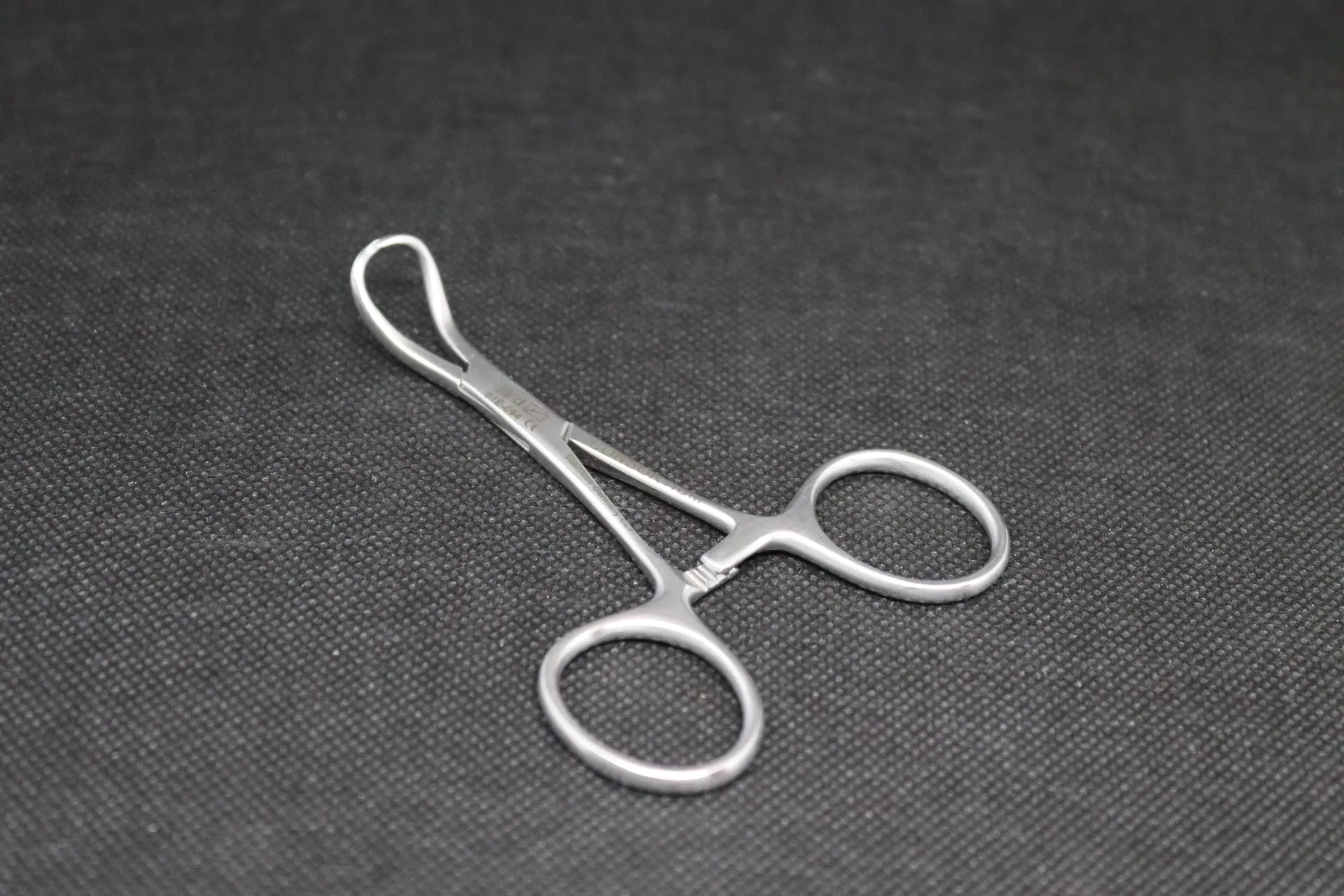 [BF 433] Pince chirurgicale de BACKHAUS Erbrich 13 CM inox qualité supér.