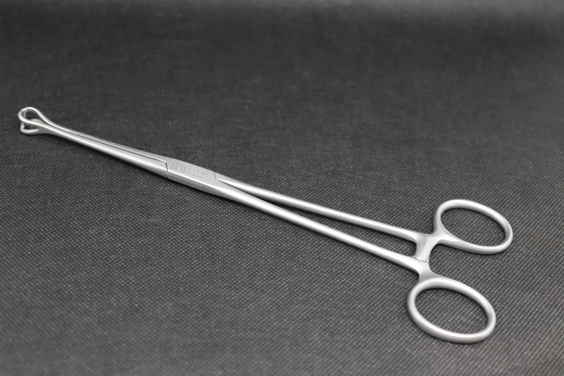 [06E185] Pince chirurgicale de Babcock Erbrich 160 mm inox