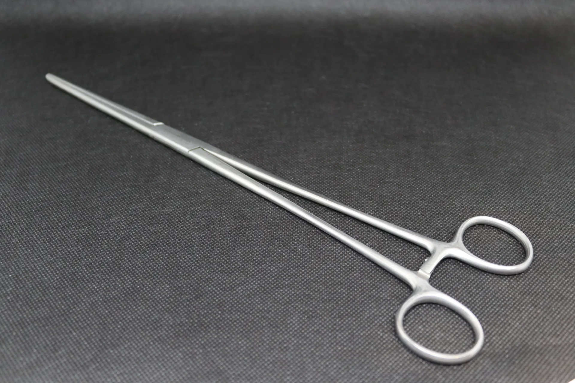 [BH 442 20] Pince chirurgicale hémostatique Erbrich 20 CM droite inox qualité supér.